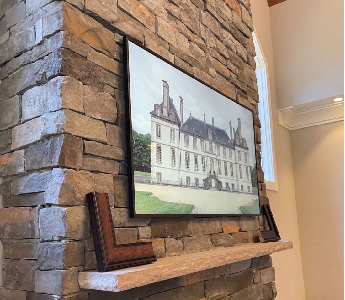 TV mounting Installation above a fireplace