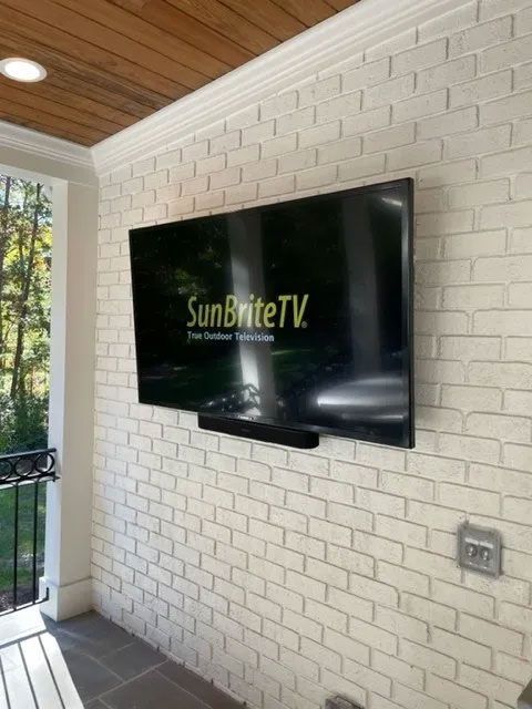 outdoor TV mounting