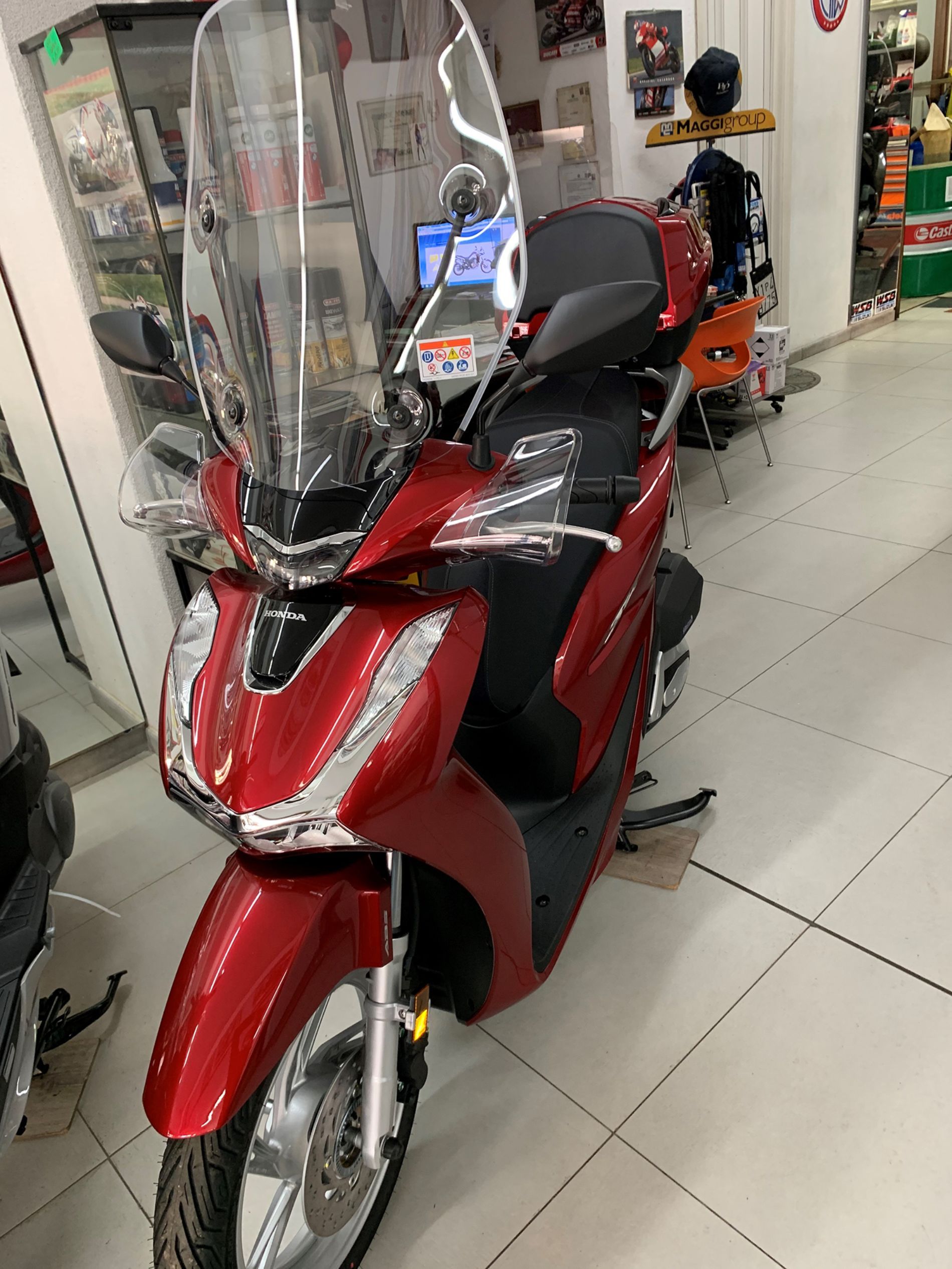 scooter rosso in vendita