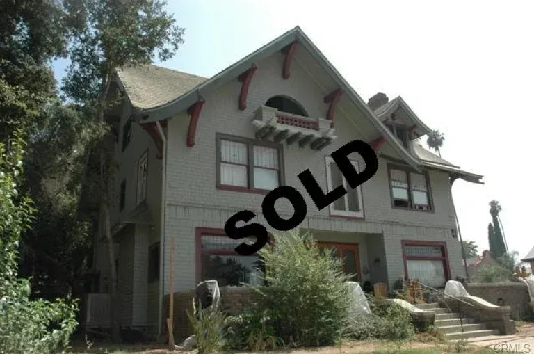 A picture of a house that has been sold