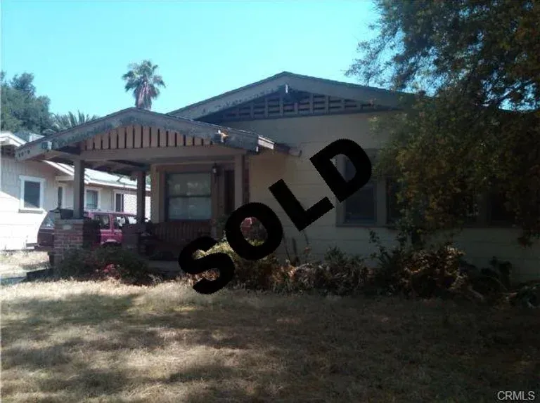 A picture of a house that has been sold