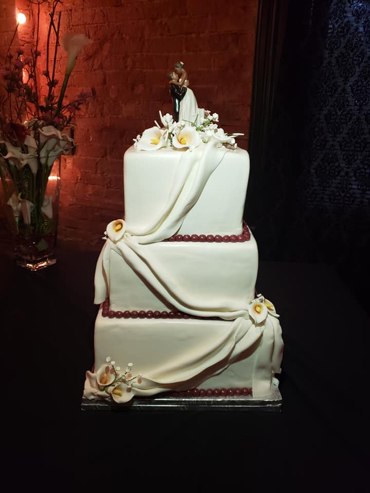 Wedding Cakes Colorado Springs, CO Icing on the Cake