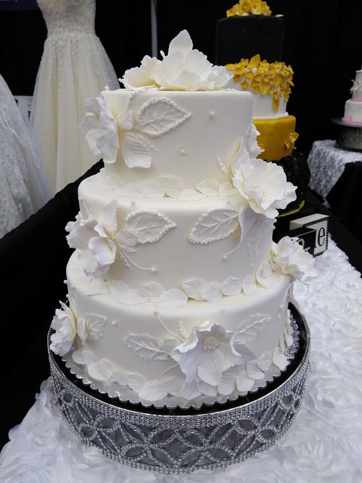 Elegant Icing — Wedding Cake Design Made From Icing In Colorado Springs, CO