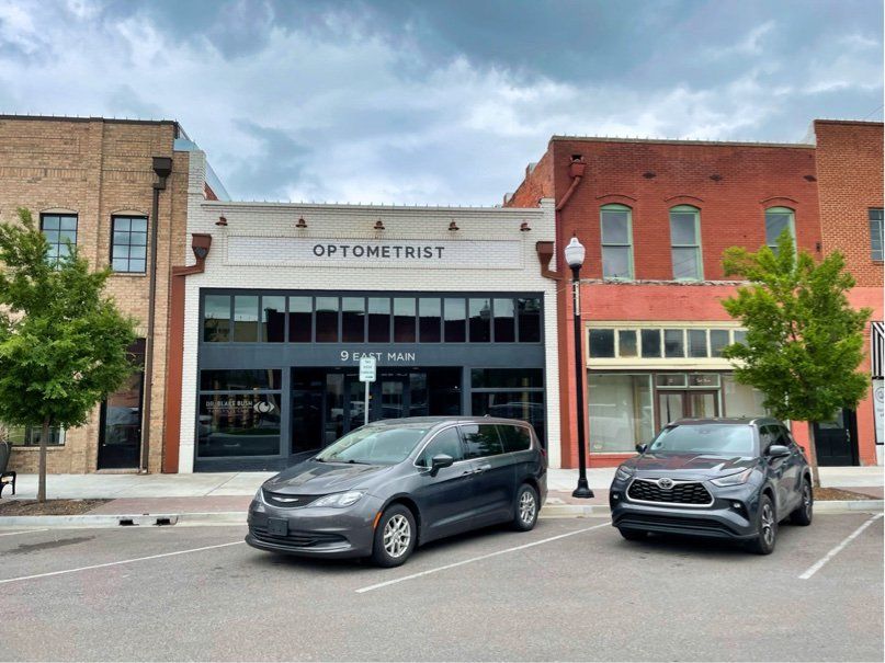 Front view of Blake Bush Family Eye Care office