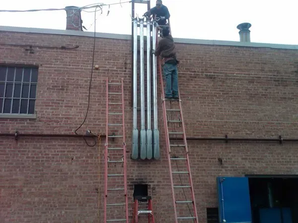 Electric workers | Addison, IL | A Accurate Electric, Inc. | Addison, IL | A Accurate Electric, Inc.