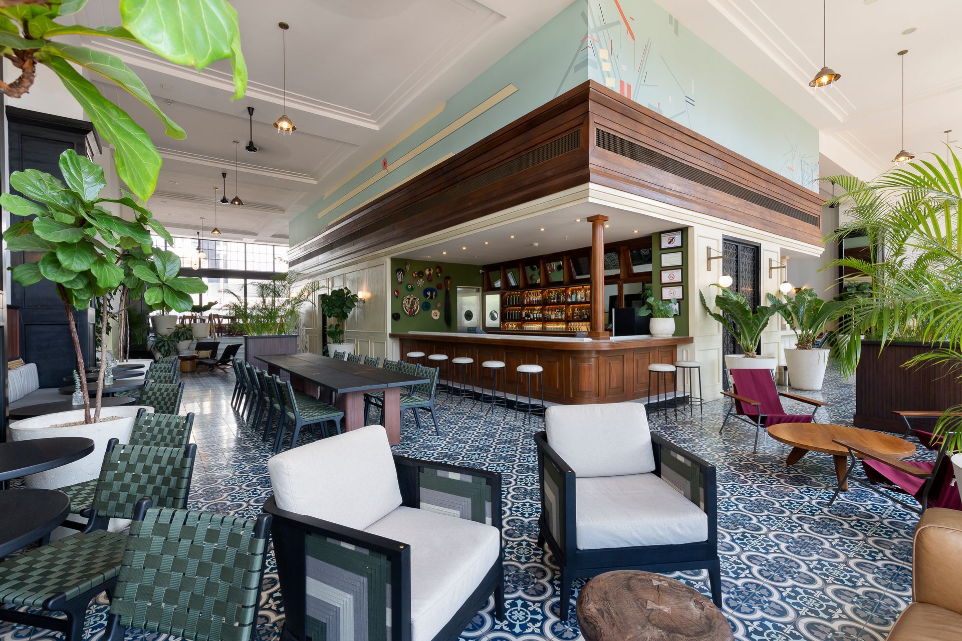 American Trade Hotel