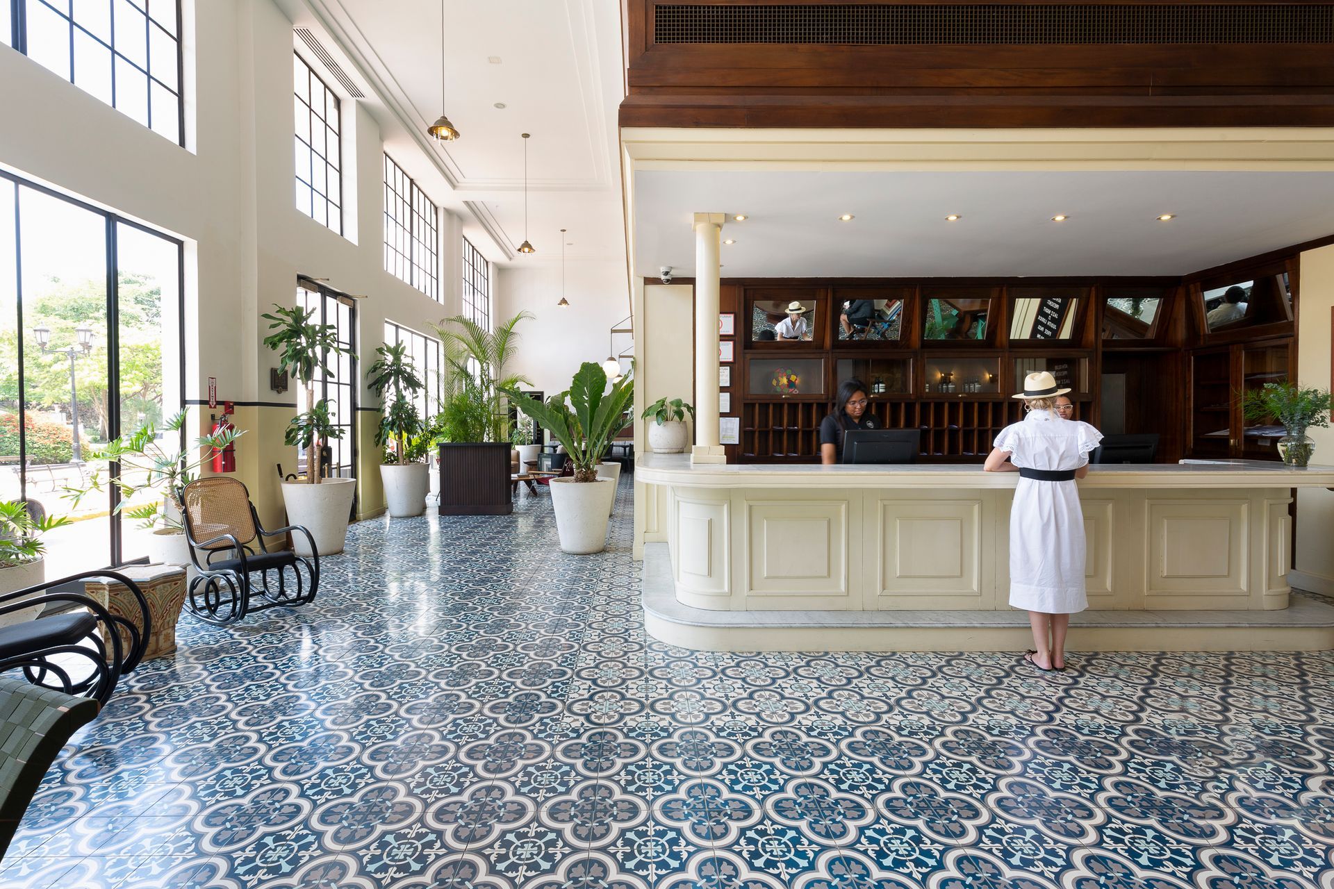 American Trade Hotel