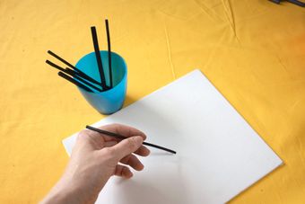 Hand sketching with charcoal on paper | NDIS Art Classes by Spotty Dog Studios on the Gold Coast