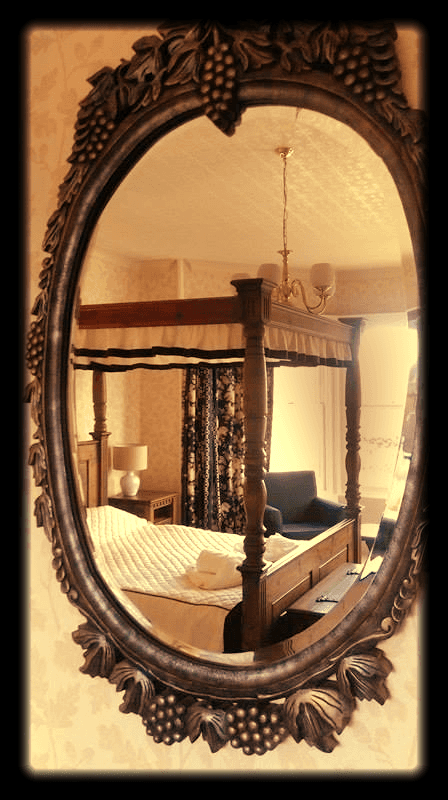 A room in our hotel of George & Abbotsford Hotel