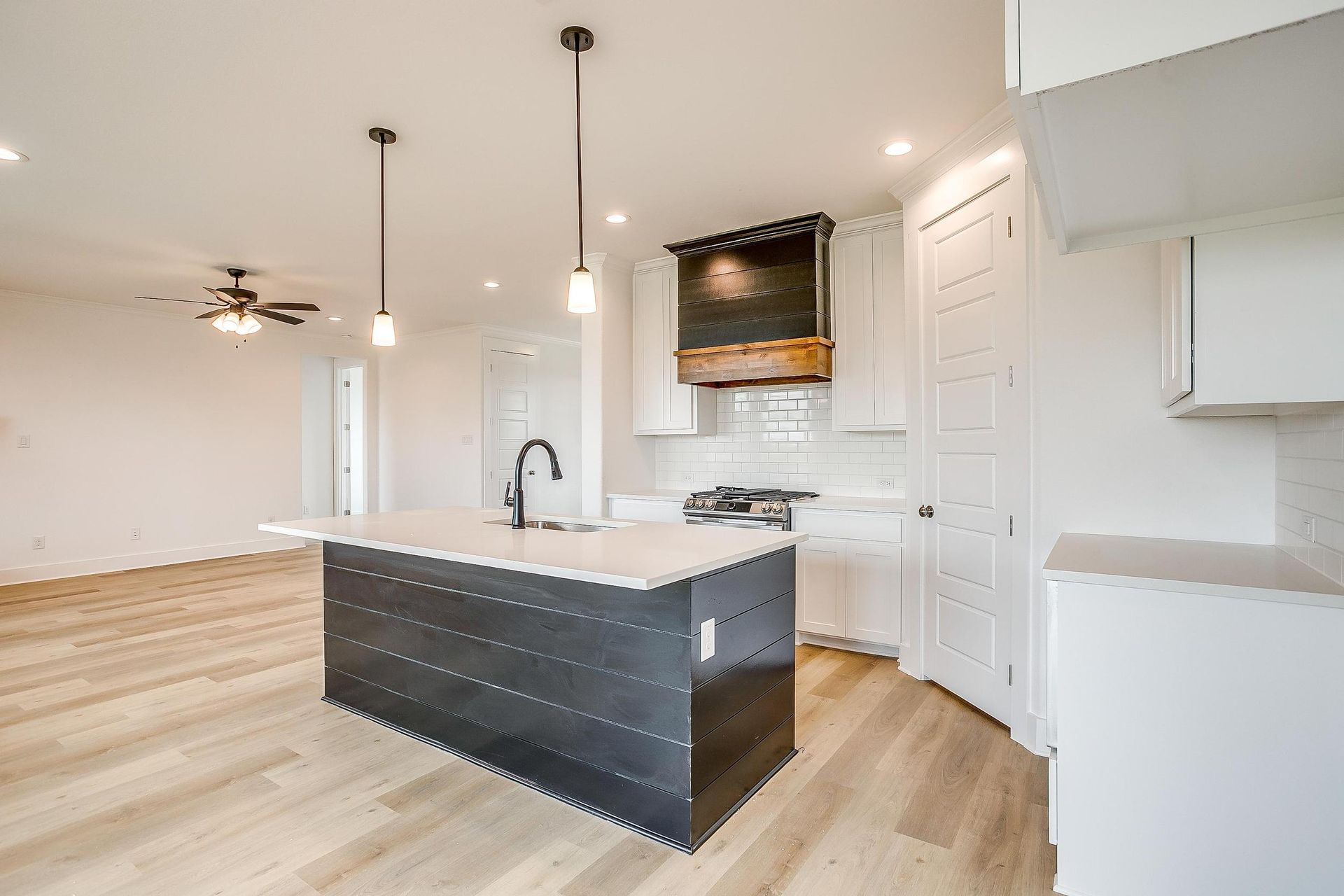 9504 Lynx Crossing Gallery of Homes Elmwood Custom Homes Godley