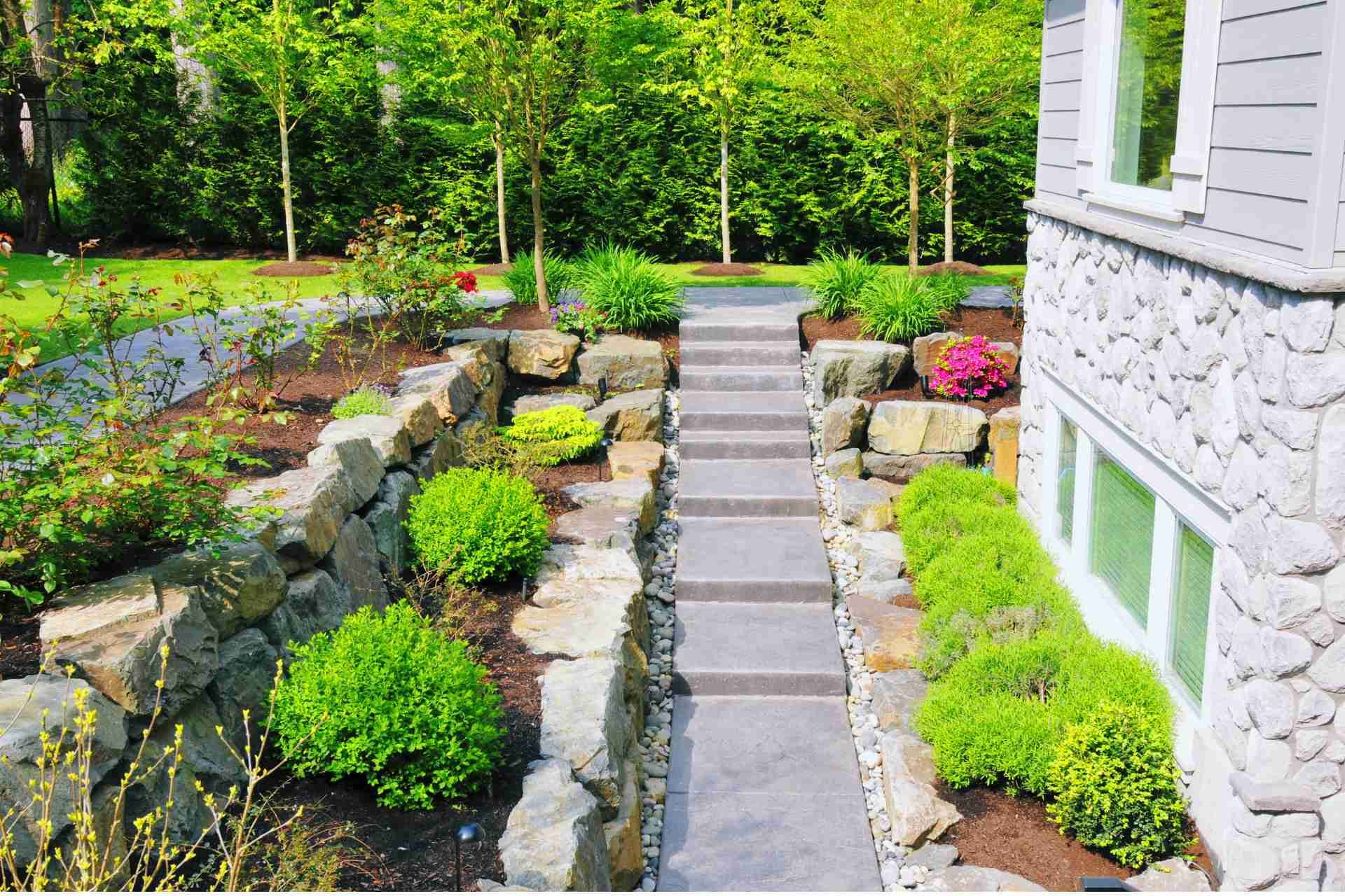 Master Your Garden with Unique Landscaping Ideas