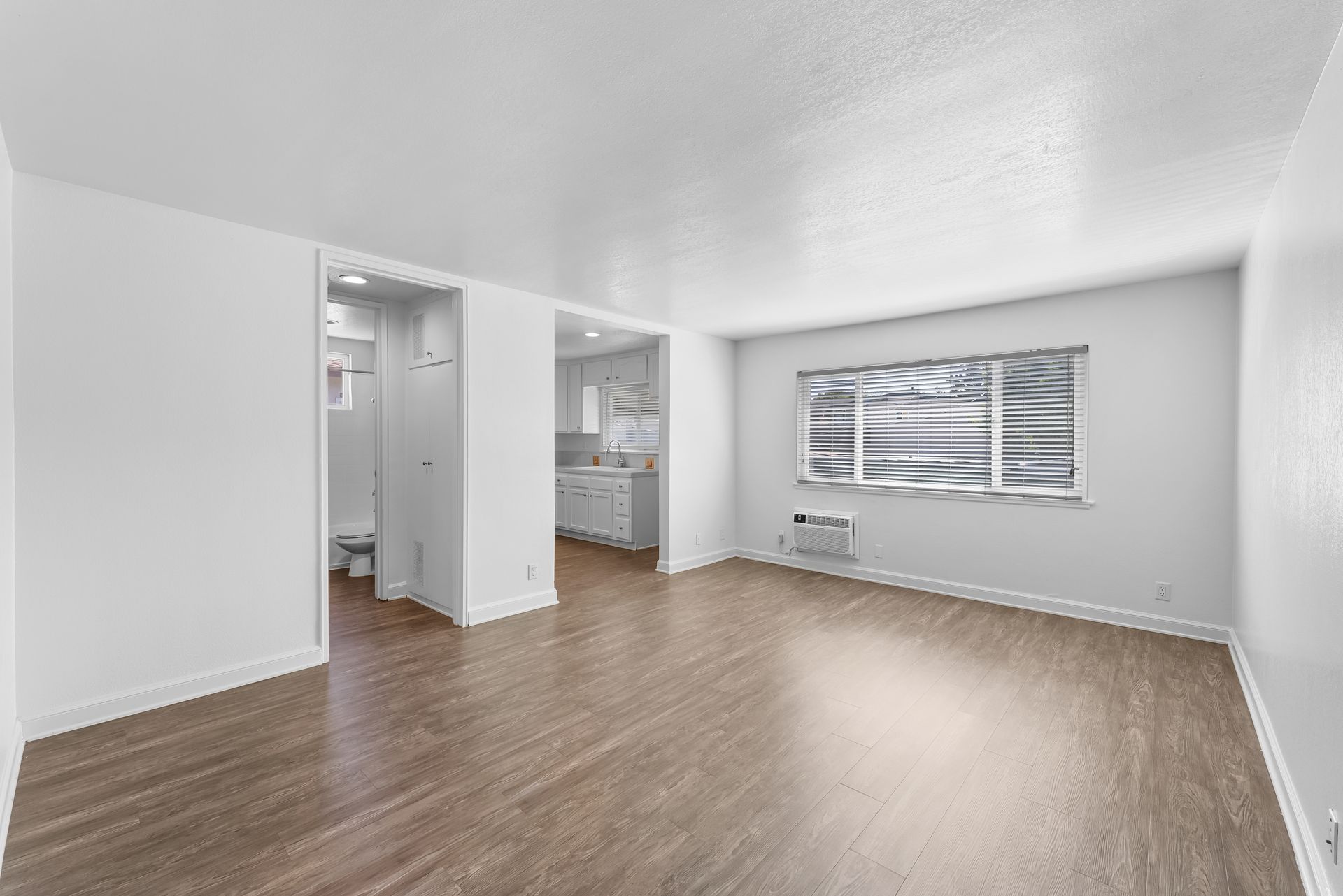 Lakewood Manor photo gallery