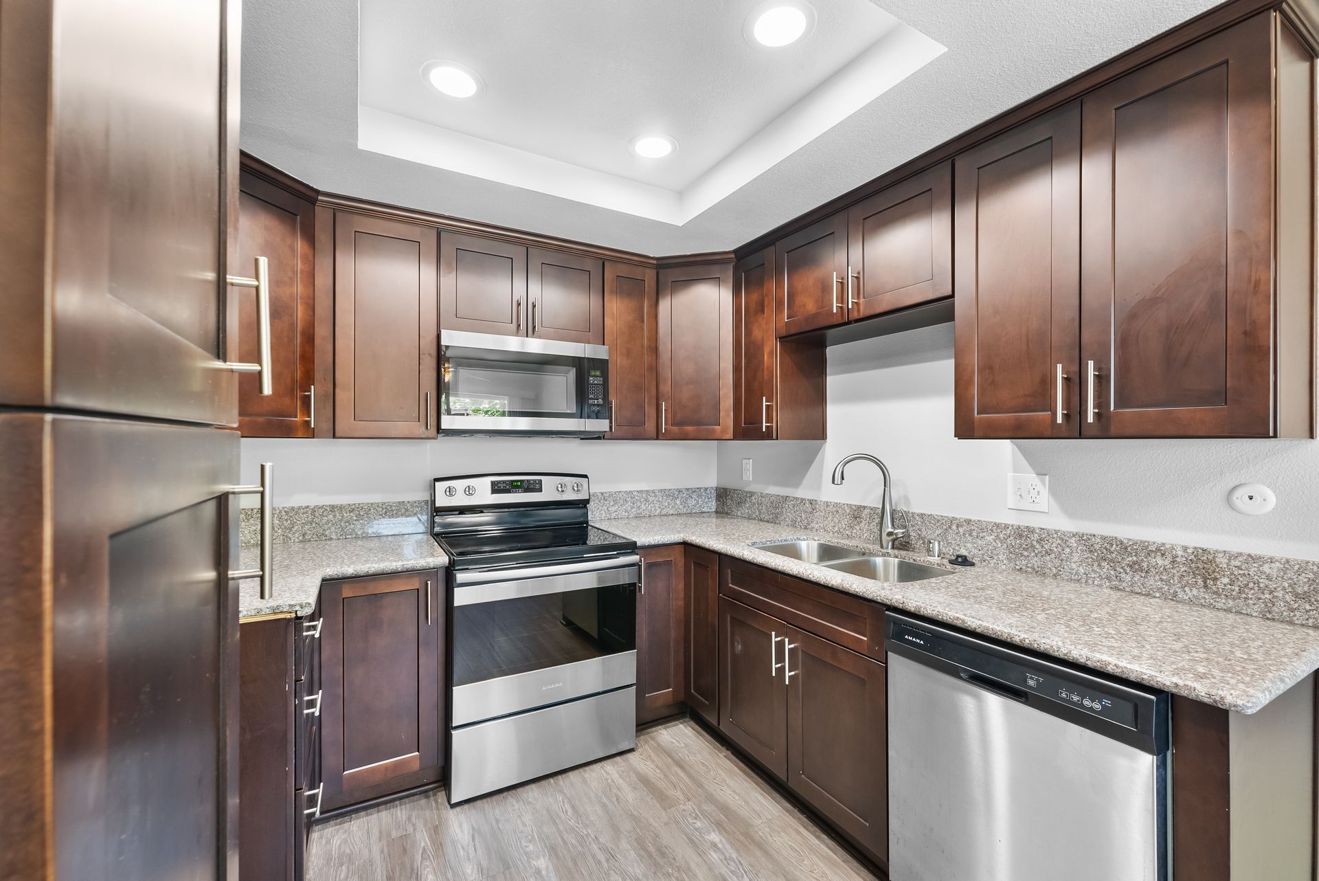 Lakewood Manor photo gallery