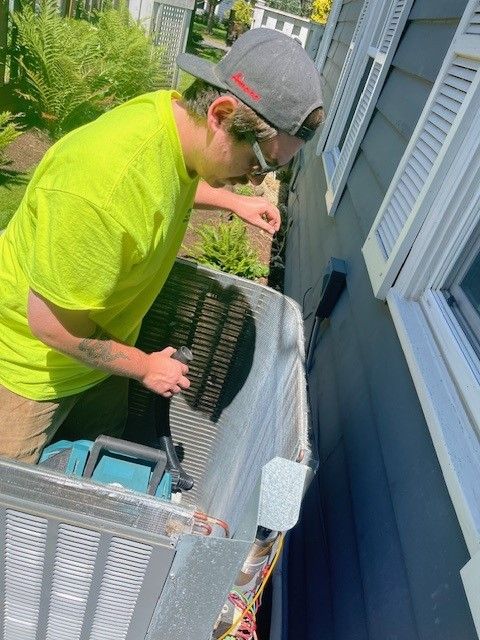 An air conditioning unit in Gresham, OR