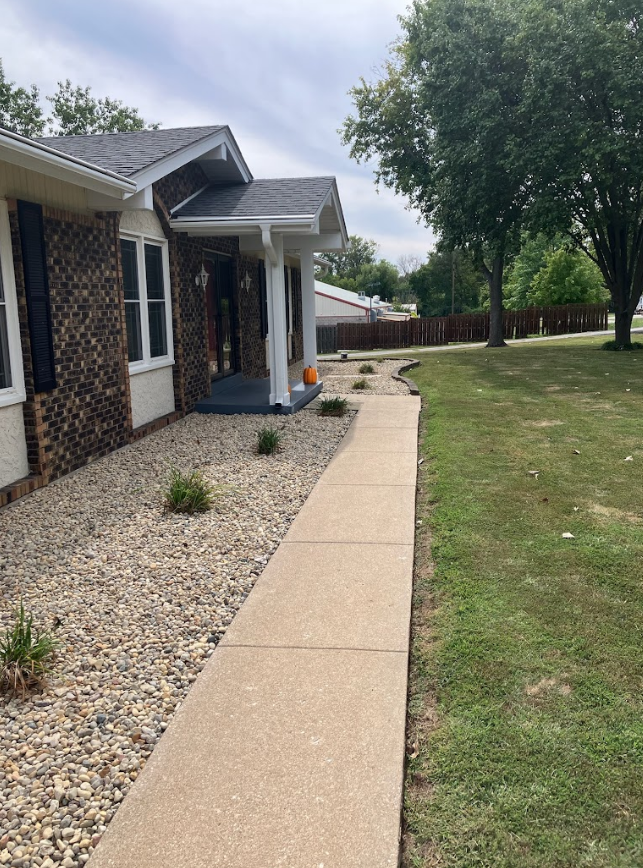 Clean sidewalk after Hot Shotz Mobile Power Wash | St Peters, MO
