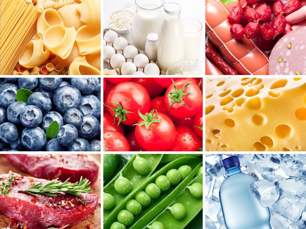 scaffali di un supermercato