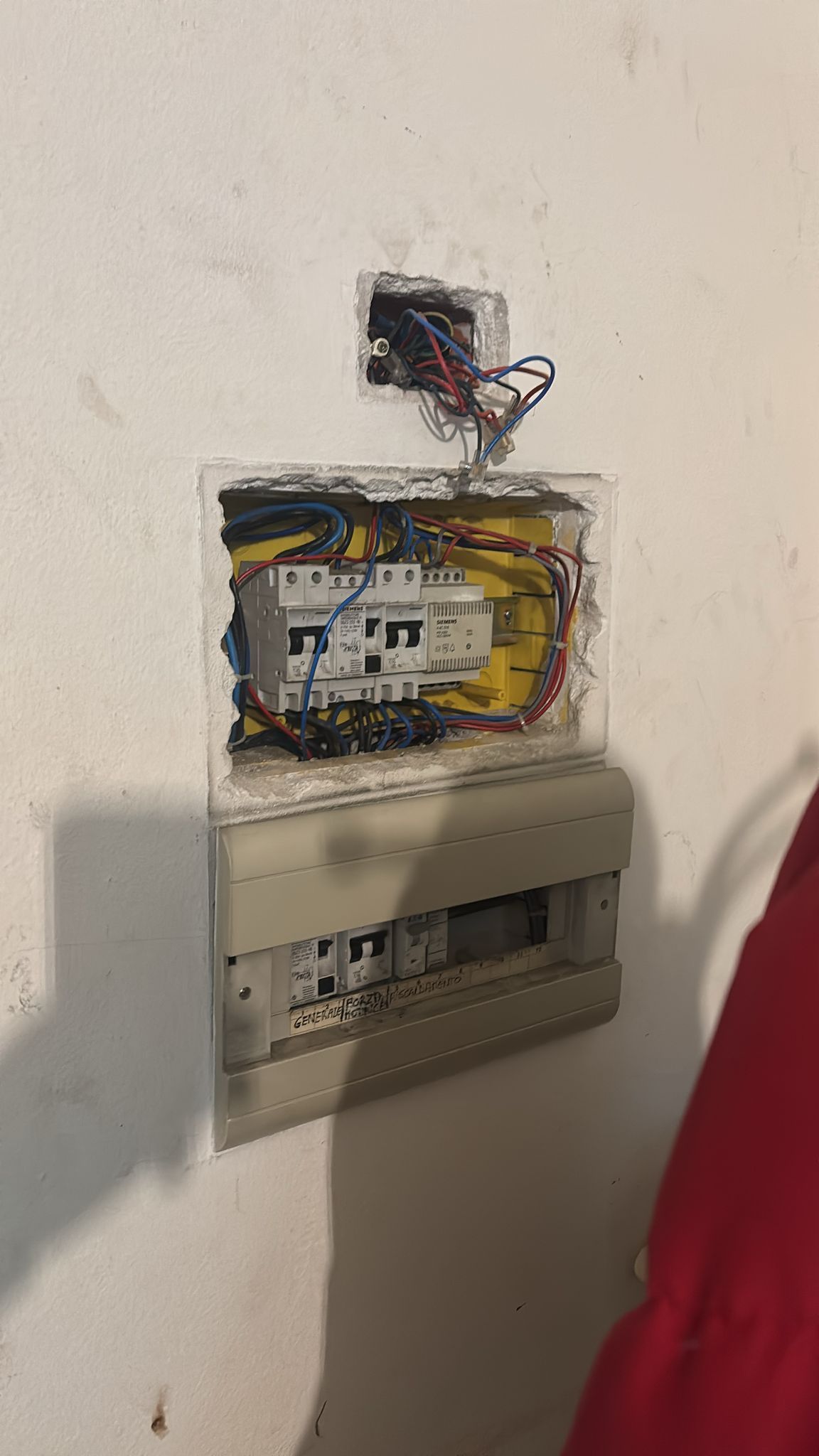 PRONTO INTERVENTO CASA 24 - ELETTRICISTA