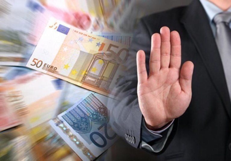 attività legali e finanziarie