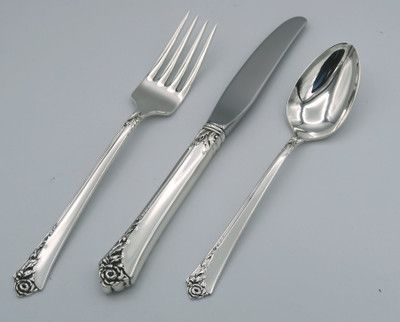Oneida Heirloom Sterling Silver Demask Rose