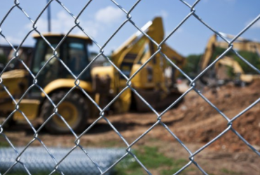 Chain link fence installed at construction site in Cheyenne WY