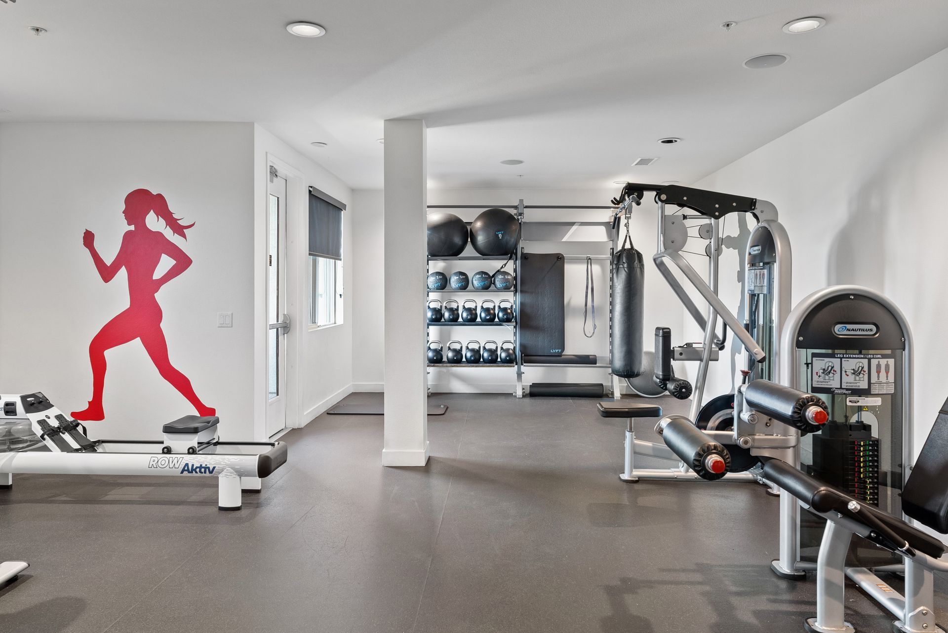 Sliding Photo Gallery Displaying Apartment Amenities - Fitness Center