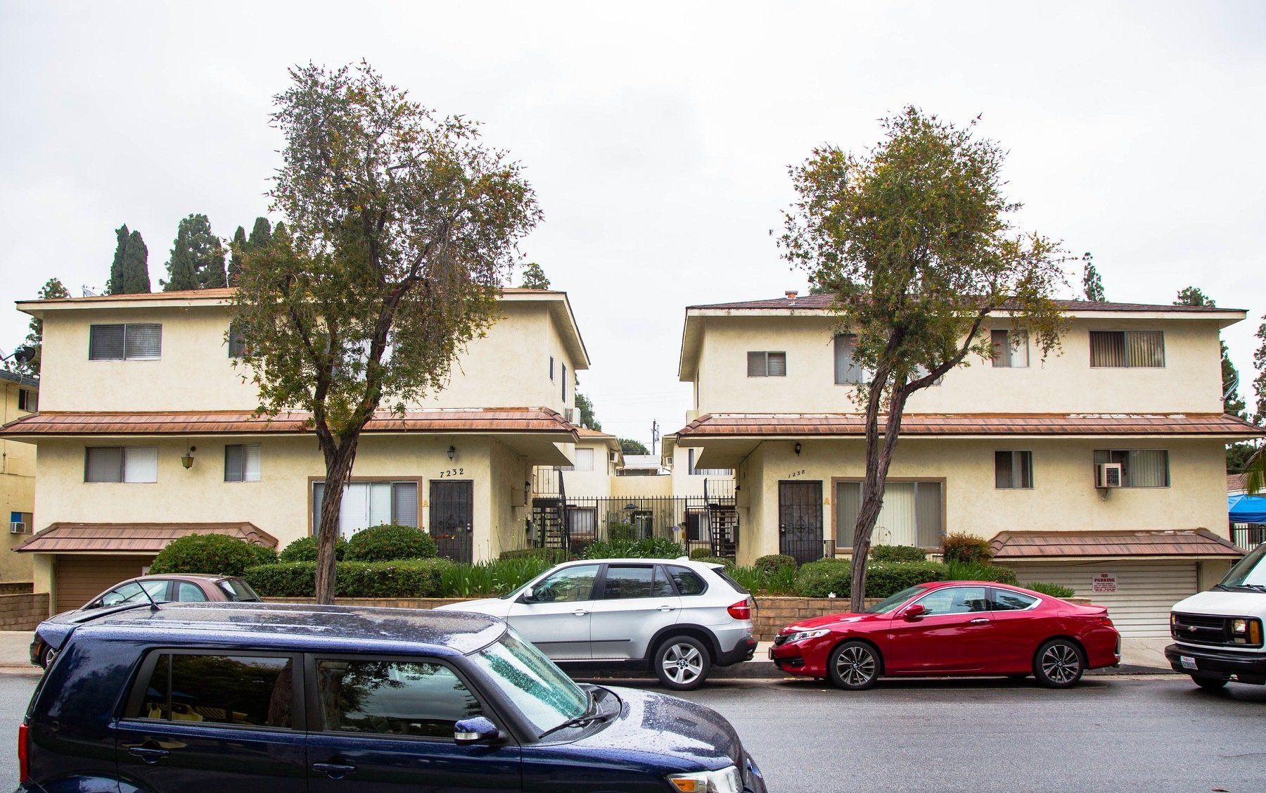 7232-7238 Whittier Ave