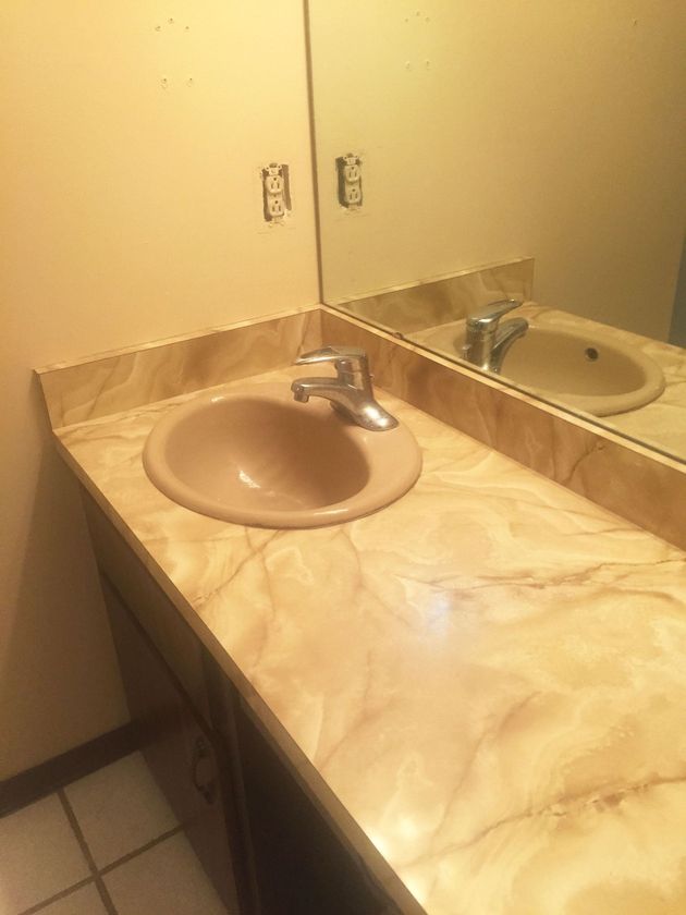 Bathroom Before — Alachua, FL — Davis Brothers Alachua Plumbing LLC