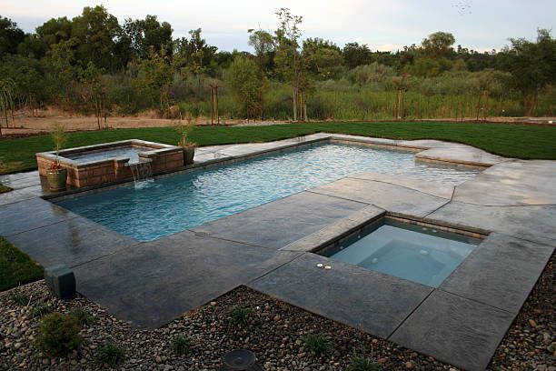 Concrete pool