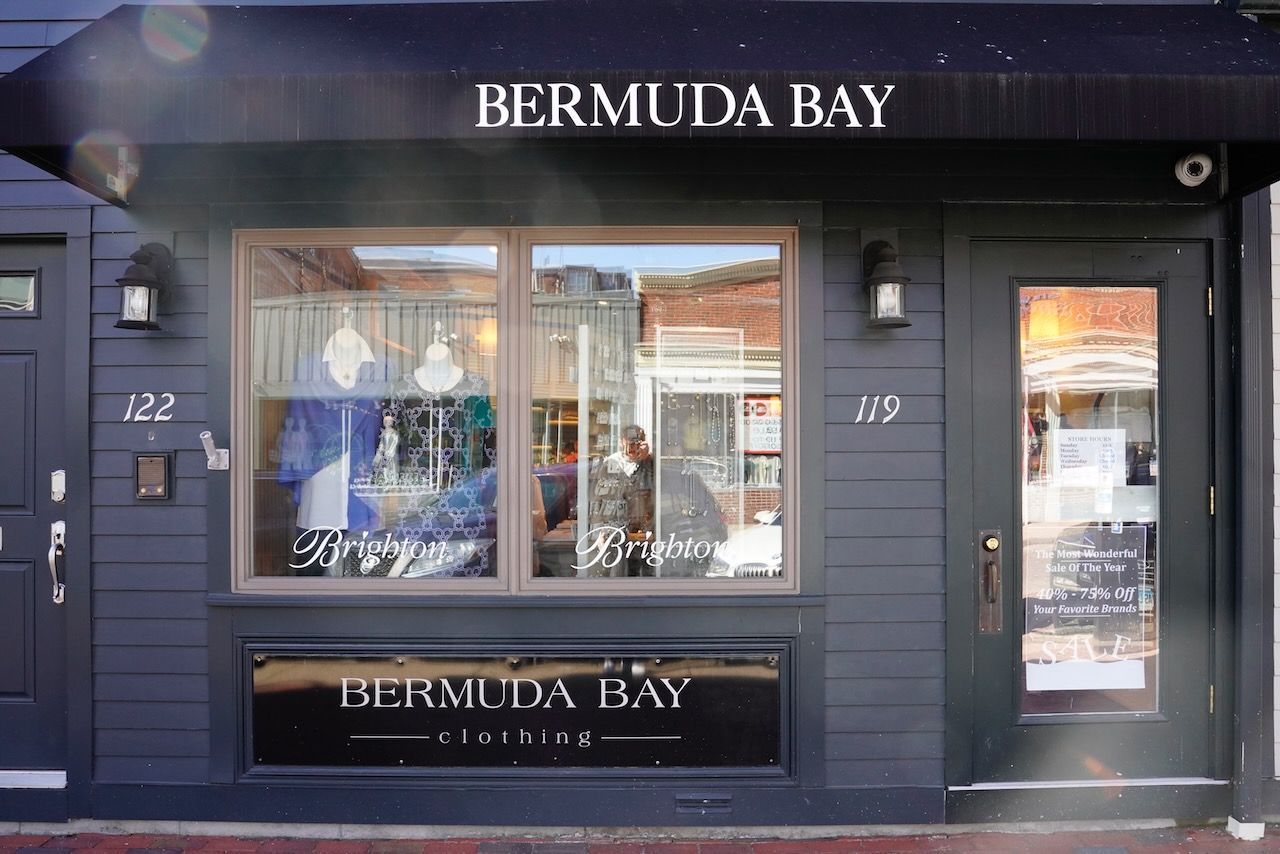 The front of a store called bermuda bay.