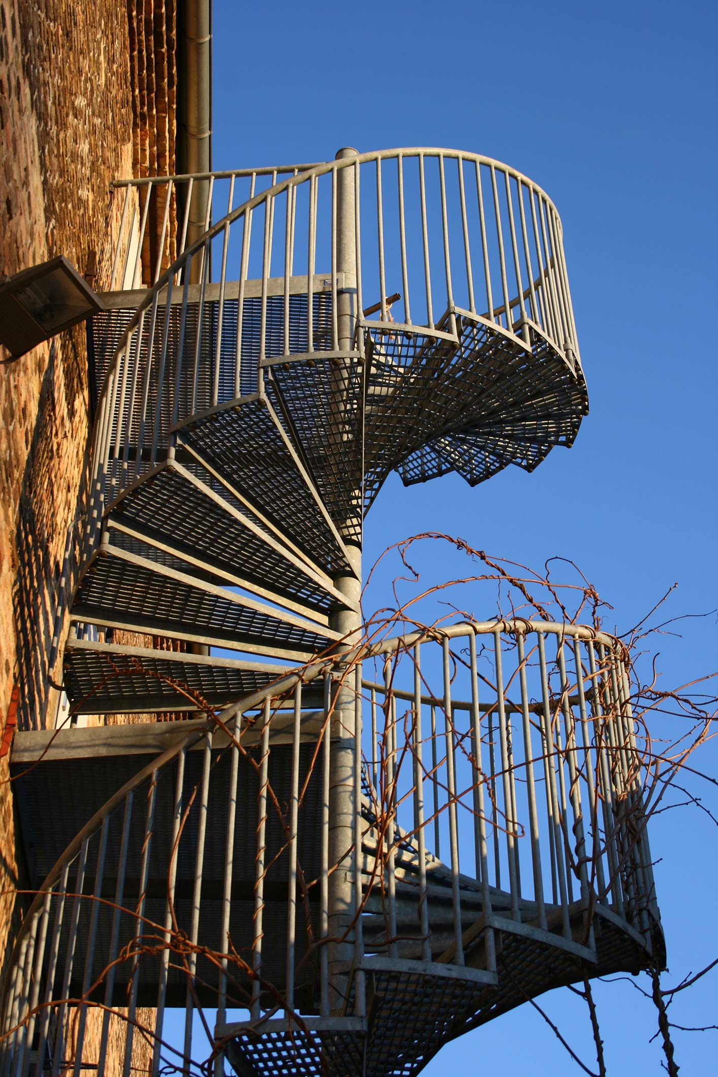 scala a chiocciola esterna in ferro