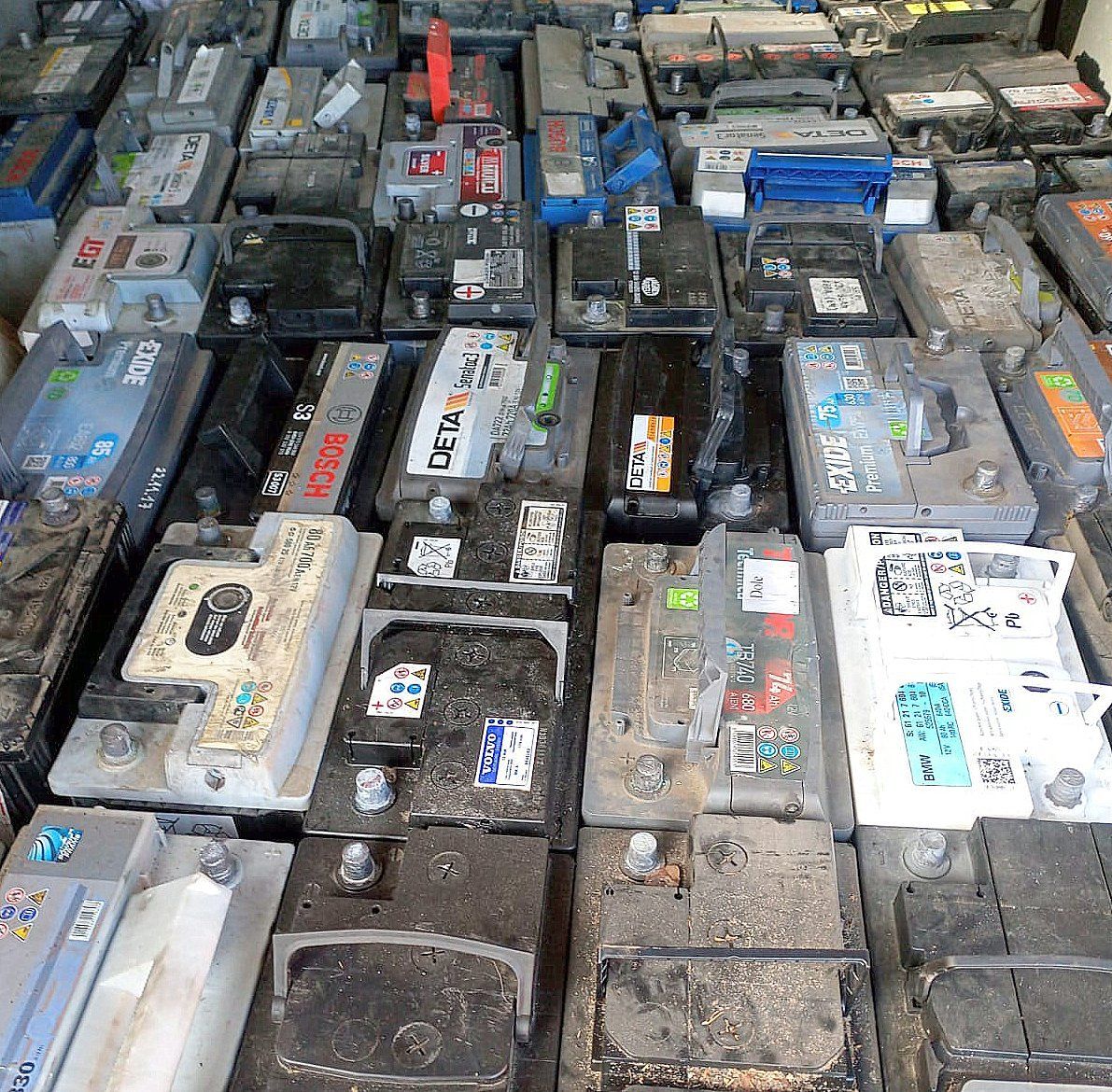 Vilcienu, vagonu, dīzeļlokomotīvju nolietoto akumulatoru uzpirkšana