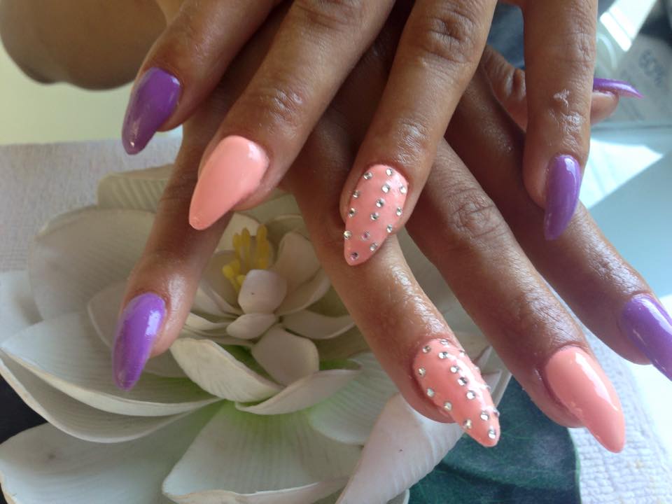 mani dopo una seduta di manicure estetica