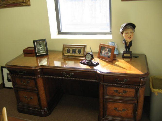 Single-Sided Office Desk — Hillsborough, NJ — Hillsborough Glass Company