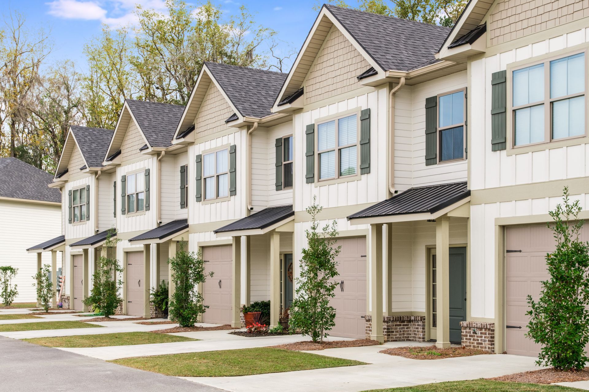 Building back exterior street view