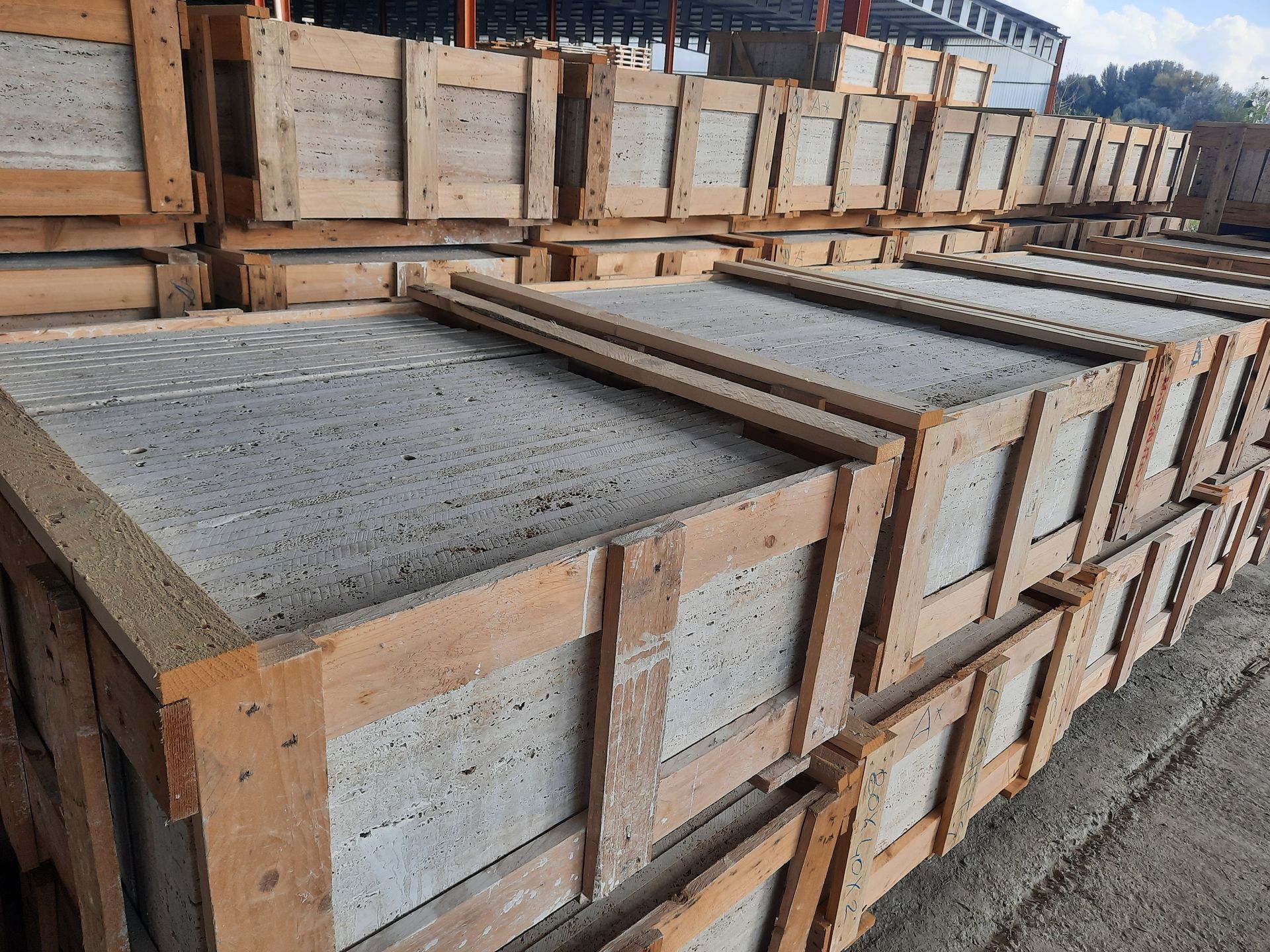 Vendita Travertino Romano a Milano