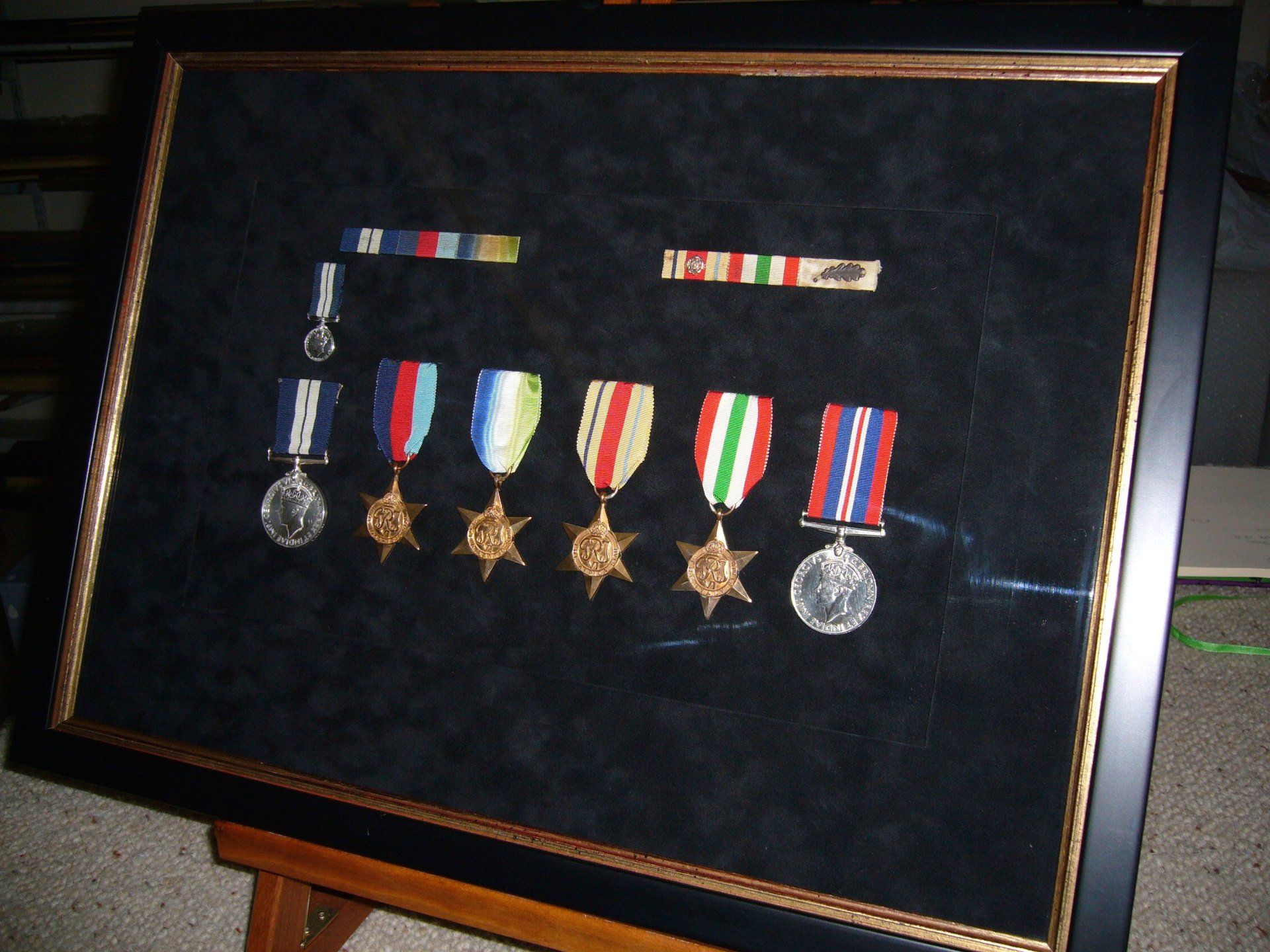 Frames for medals