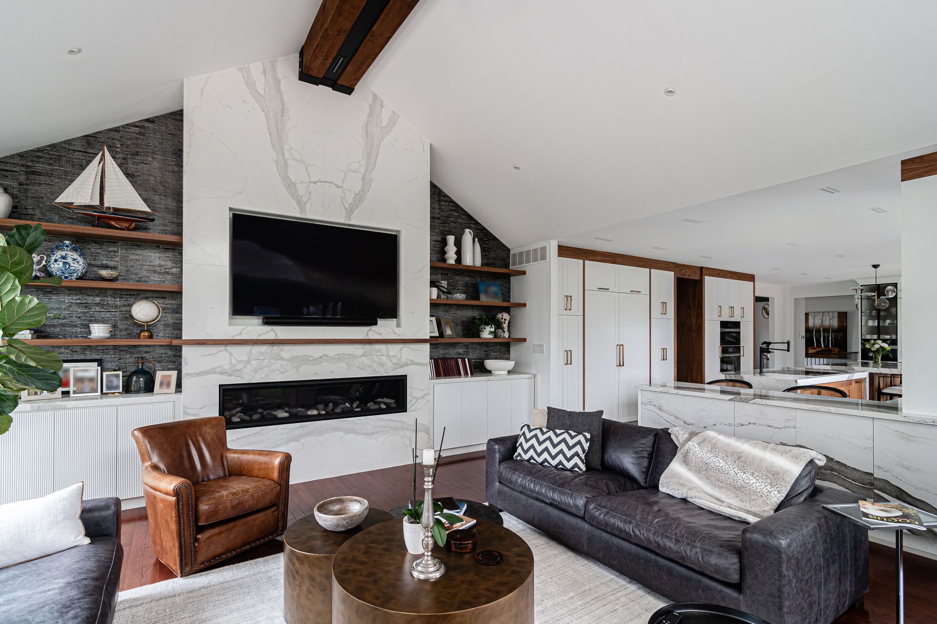 A living room filled with furniture and a flat screen tv.