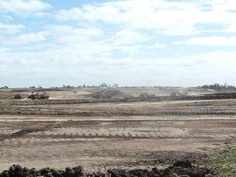 Wide View Of A Large Field Site — Mike Barlow Earthmoving Pty Ltd in Rockhampton, QLD