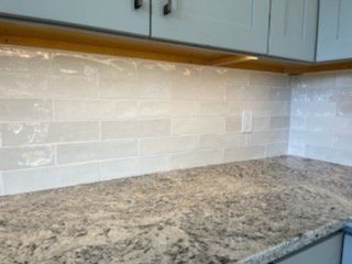 white tile backsplash