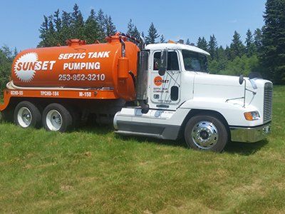 Full View of Septic Tank Truck— Septic Tank Services in Kent, WA