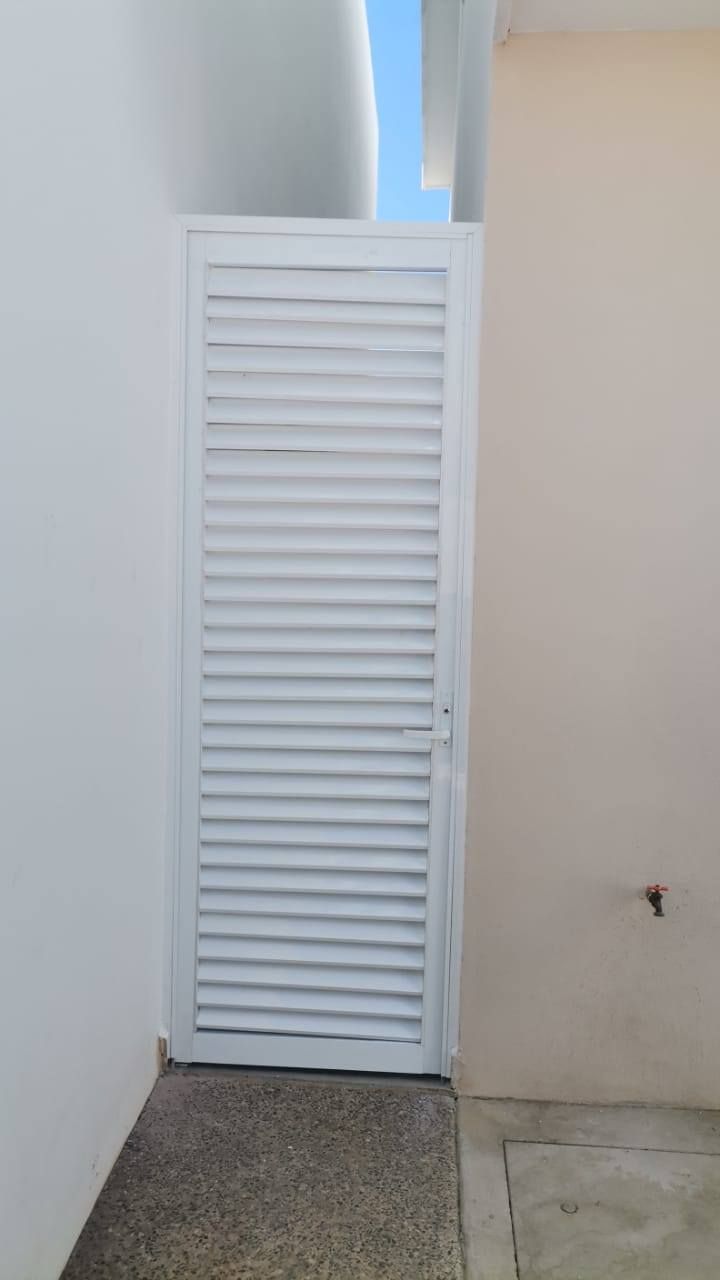 VIDRIO Y ALUMINIO GUZMAN