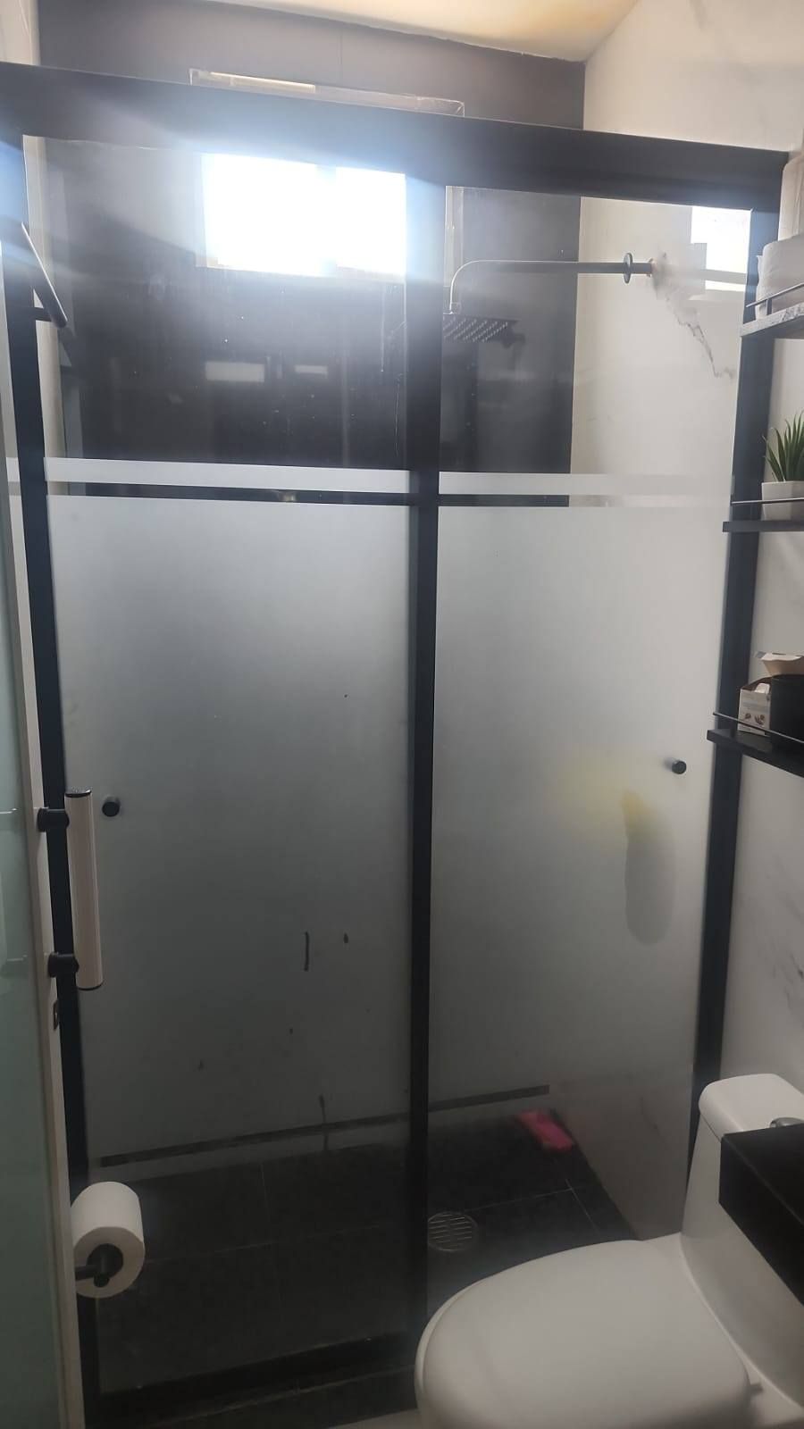 VIDRIO Y ALUMINIO GUZMAN