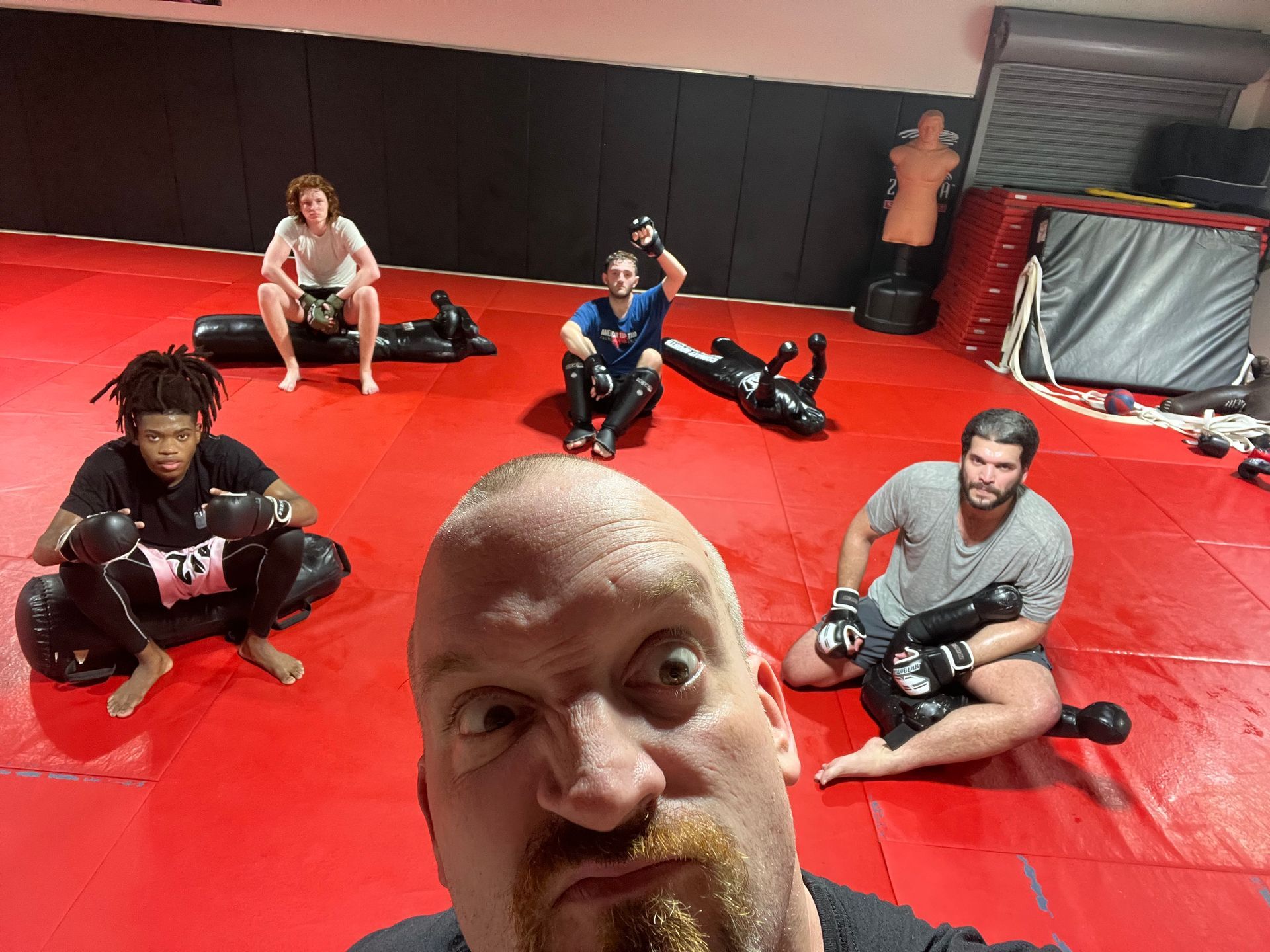 A man wearing a blue shirt that says america on it