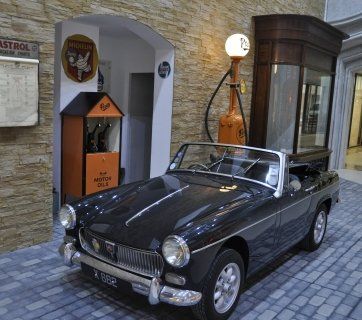 Prop making for Mauritius shopping mall