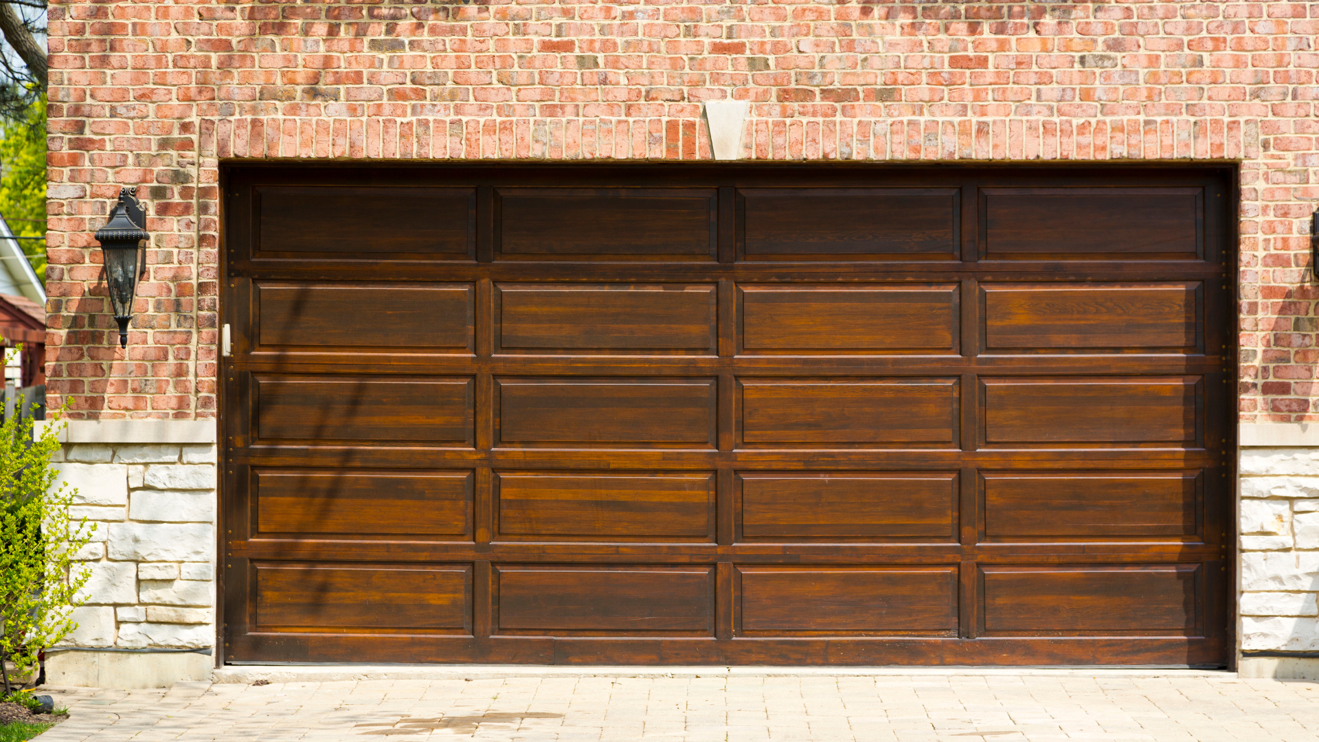 garage doors maintenance