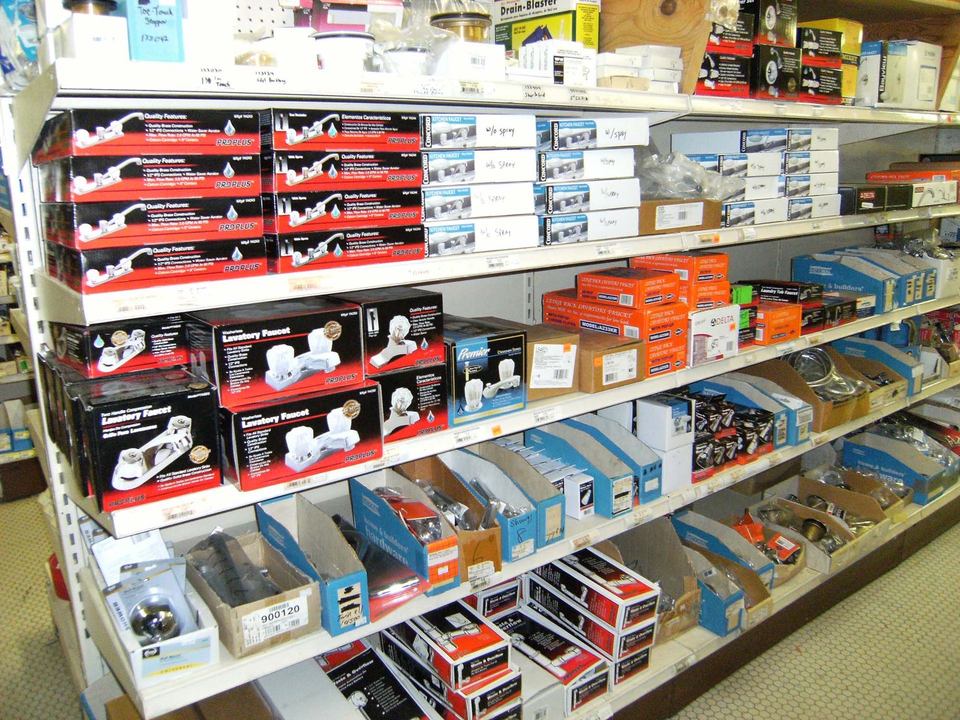 A store aisle filled with lots of cleaning supplies including clorox
