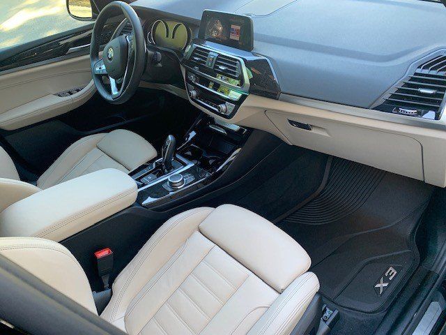 BMW X3 Interior at the new car image