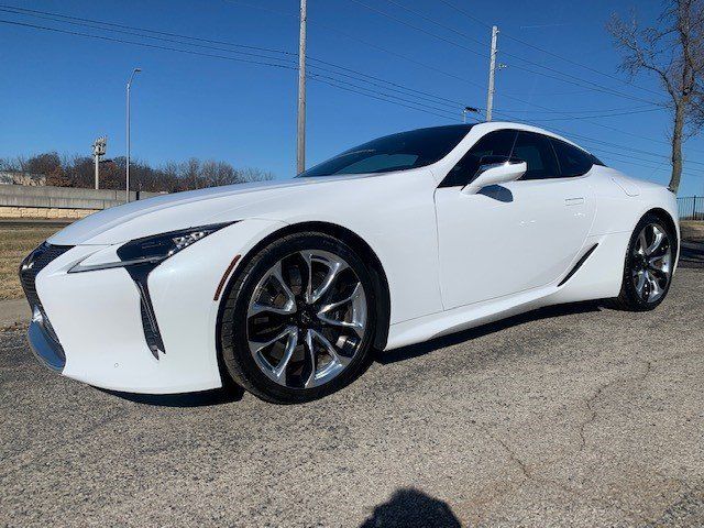 Lexus LC500 at the new car image