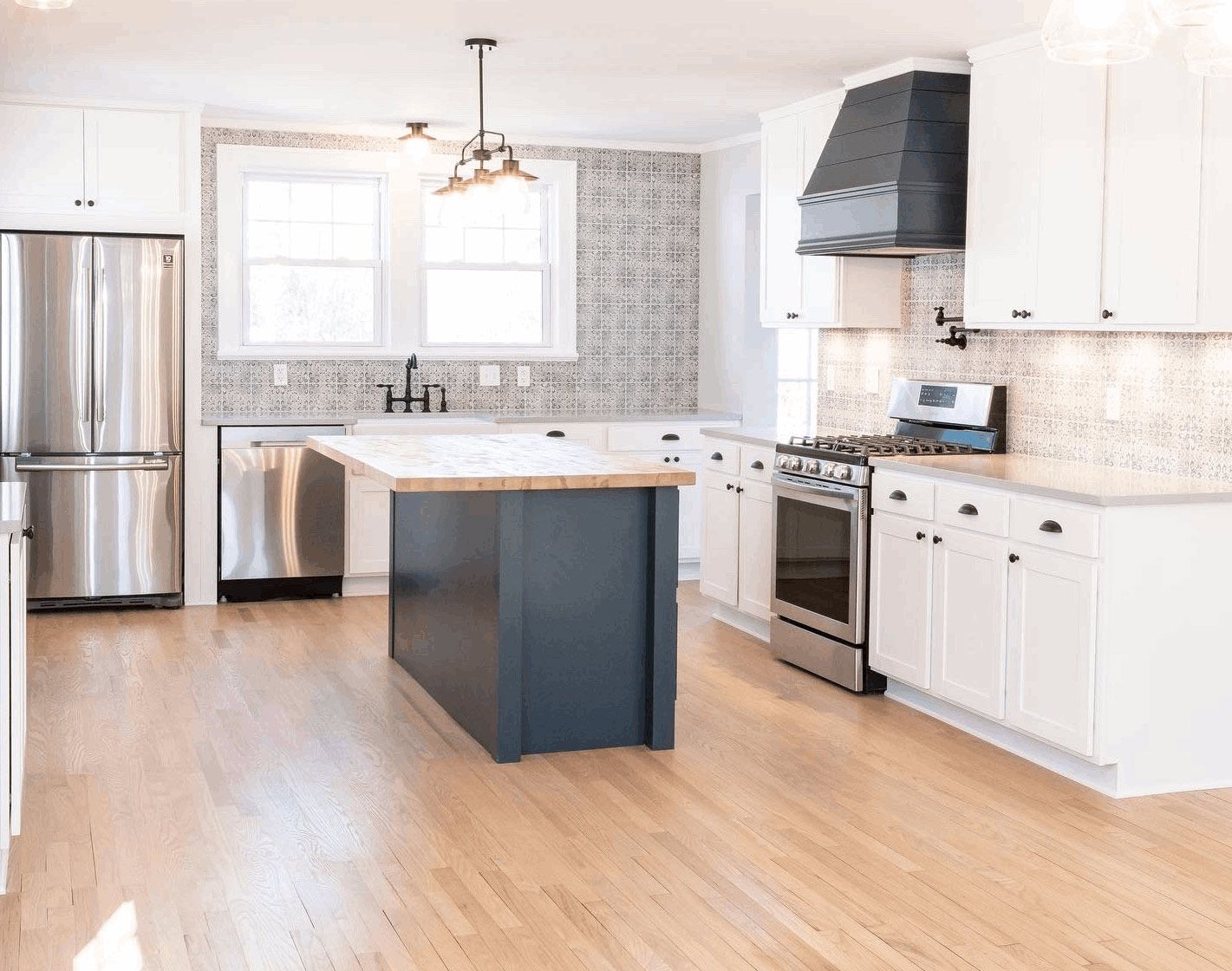 Spacious Kitchen Design with Wooden Flooring