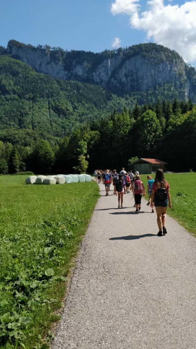 englisch camp wanderung